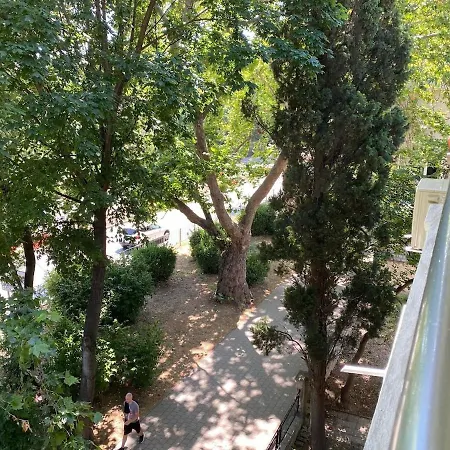 Apartment Sea Breeze 1 *