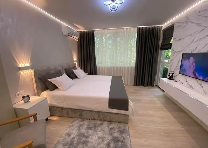 Apartment Sea Breeze 1