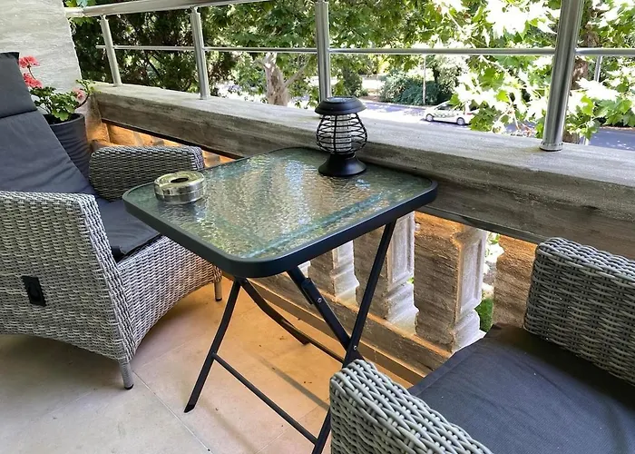 Sea Breeze 1 Apartment *